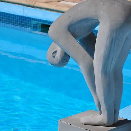 Avec Piscine Pres D'uzes *